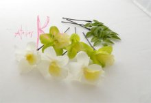 他の写真2: 造花オーダーメイドブーケ　キャスケード・ブトニア・ヘッドパーツ（ＷＧオーキッド＆ミニローズ＆カラー）
