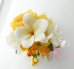 画像2: 造花オーダーメイドブーケ  クラッチ・ブトニア・花冠（ＹＷフリージア＆ラン&プルメリア） (2)