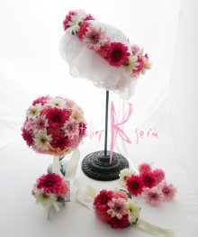 他の写真3: 造花オーダーメイドブーケ  クラッチ・ブトニア・ヘッドパーツ・花冠・リストレット（ピンクガーベラ）