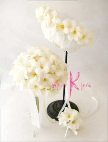 他の写真3: 造花オーダーメイドブーケ　クラッチ22・ブトニア・花冠（ホワイトプルメリア）