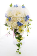 画像: 造花ホワイトローズ＆ブルー　キャスケードブーケ・ブトニア・ヘッドパーツセット